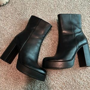 Zara black ankle boots
